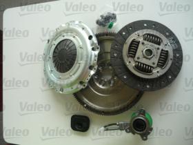 VALEO 845006 - Volante rígido + kit de embrague con cojinete hidráulico